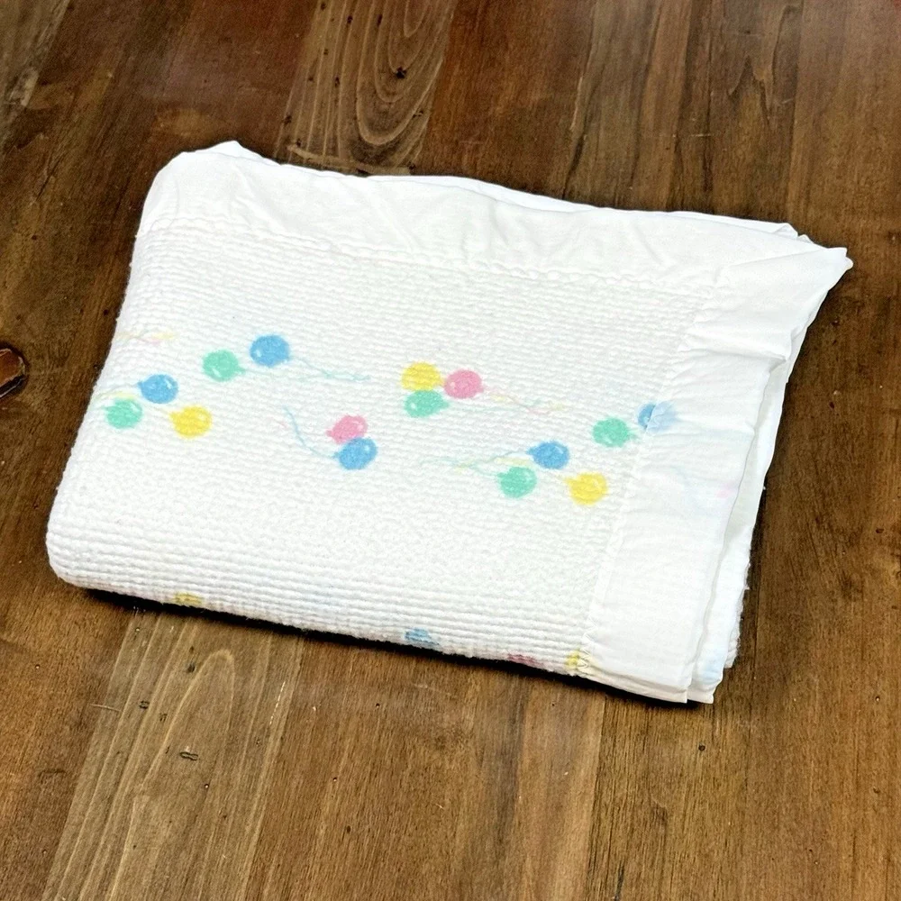 VTG Baby Morgan White Pastel Balloon Blanket Waffle SATIN TRIM USA Made